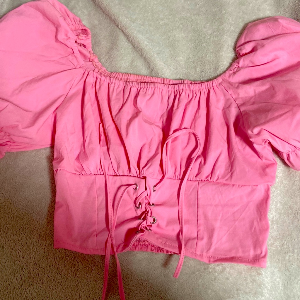Reallly Cute Pink Crop Top With Lace. Can Be Used As A Size S And Size M